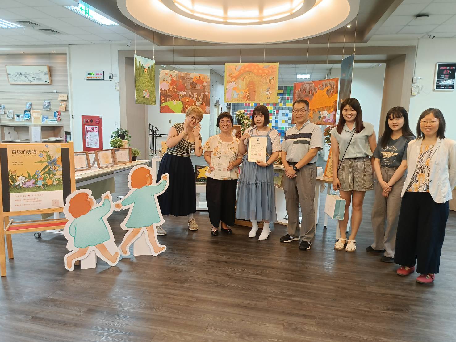 奇幻無聲的視覺冒險 —「奇域的寶物」美術系無字繪本創作展於圖書館展出